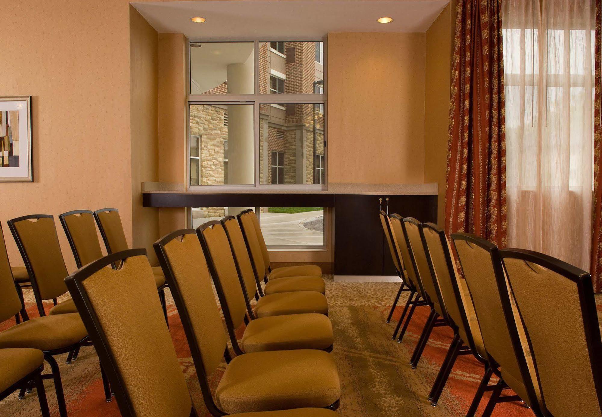 Residence Inn By Marriott Fairfax City Экстерьер фото